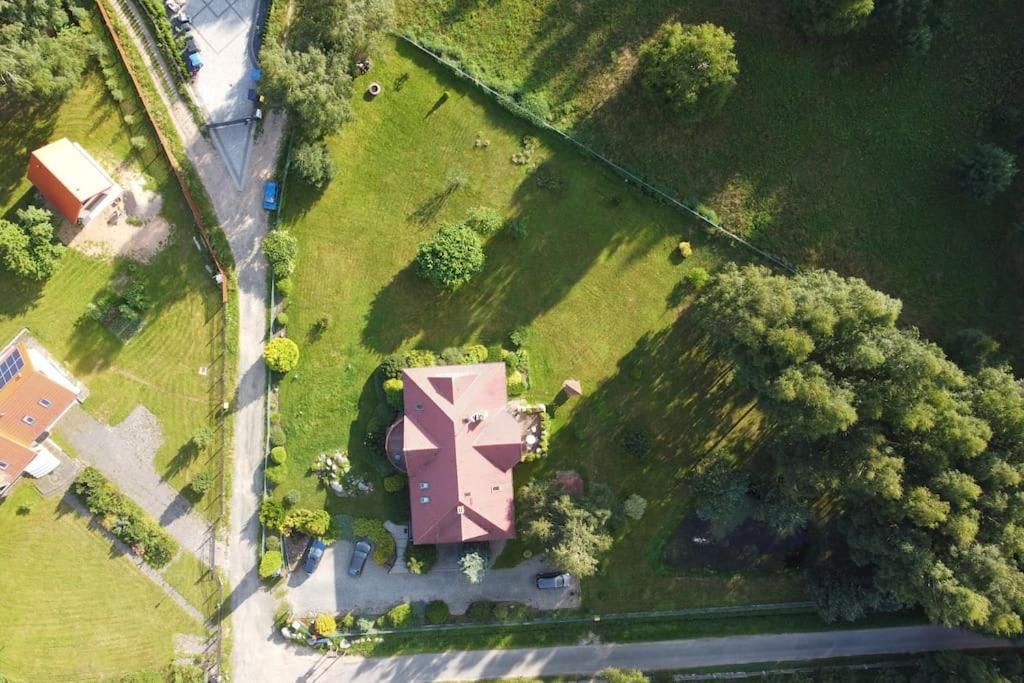 Pokoje Goscinne Dolina Czerwienia Przesieka Extérieur photo