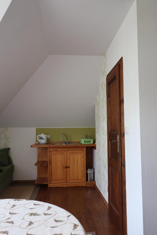 Pokoje Goscinne Dolina Czerwienia Przesieka Extérieur photo