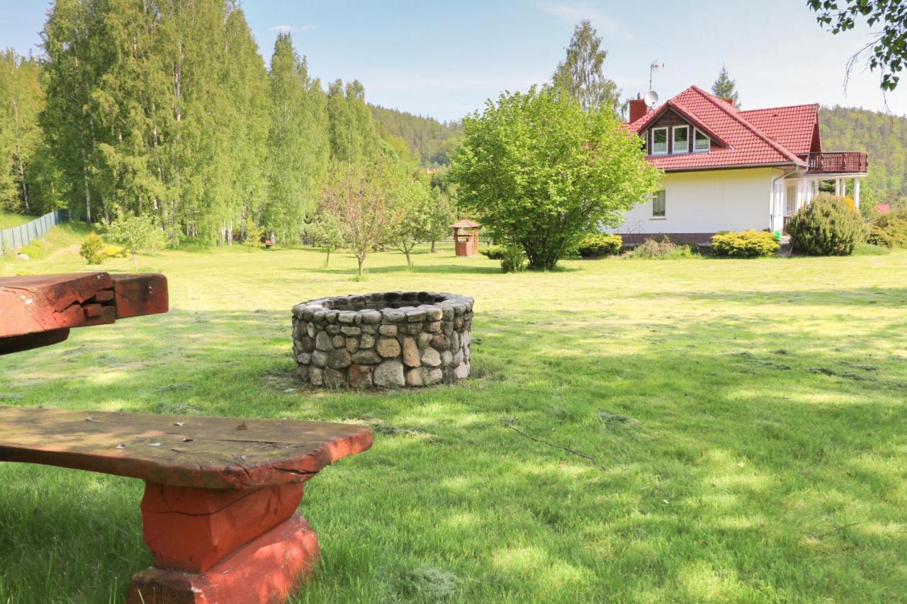 Pokoje Goscinne Dolina Czerwienia Przesieka Extérieur photo