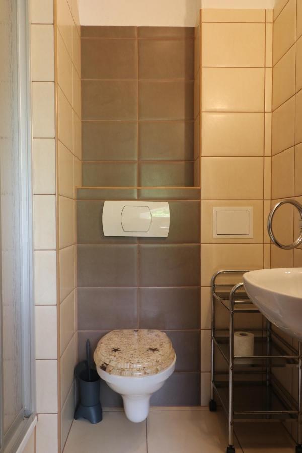 Pokoje Goscinne Dolina Czerwienia Przesieka Extérieur photo