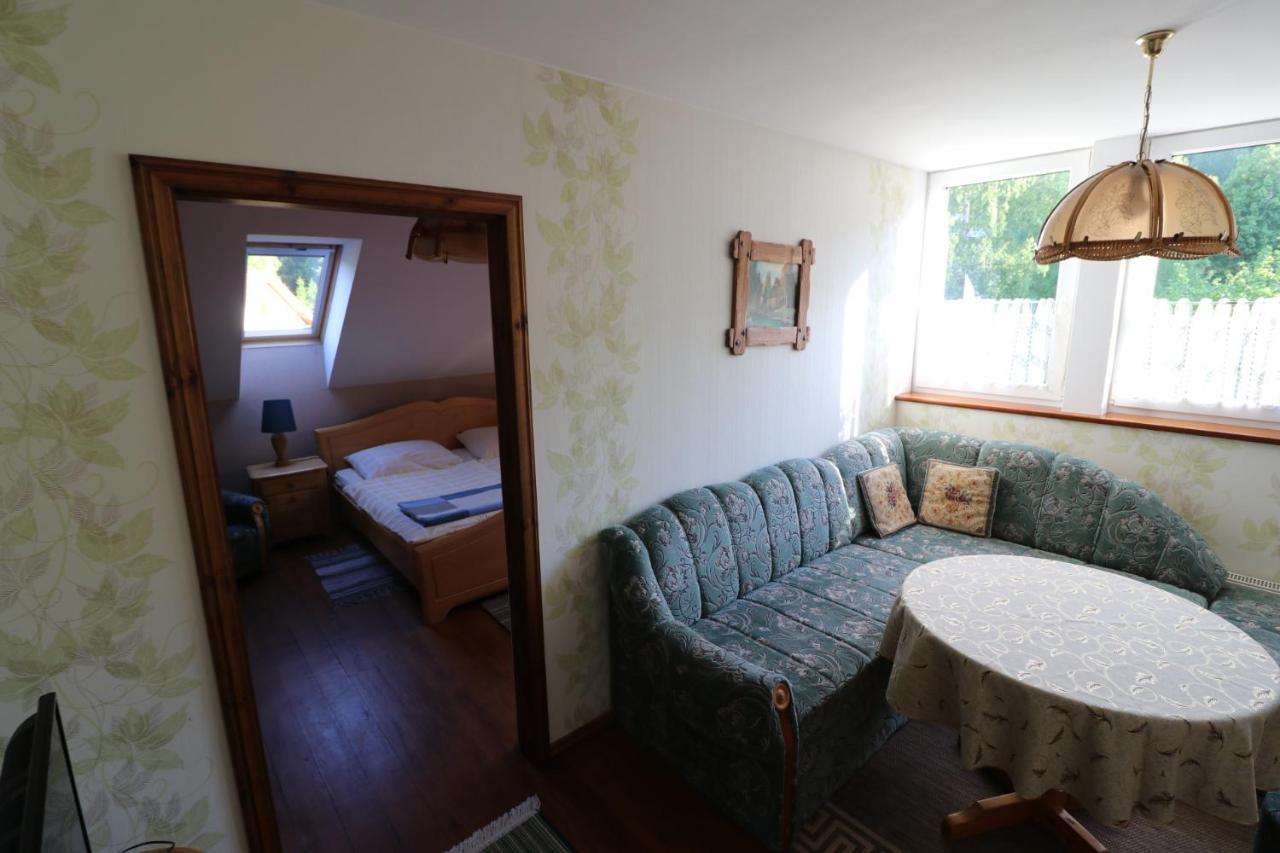 Pokoje Goscinne Dolina Czerwienia Przesieka Extérieur photo
