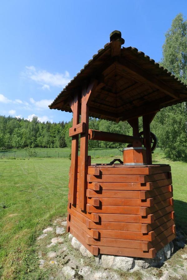 Pokoje Goscinne Dolina Czerwienia Przesieka Extérieur photo