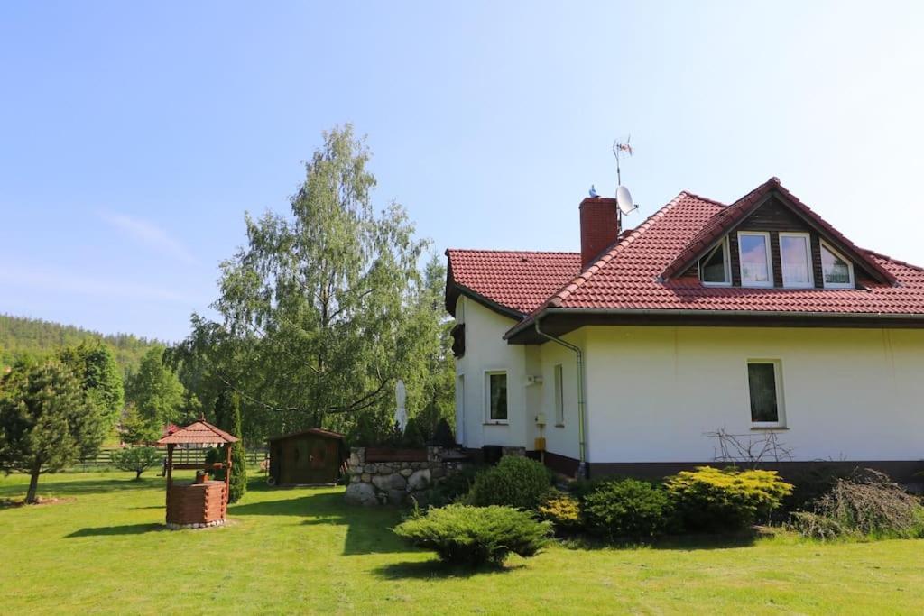 Pokoje Goscinne Dolina Czerwienia Przesieka Extérieur photo