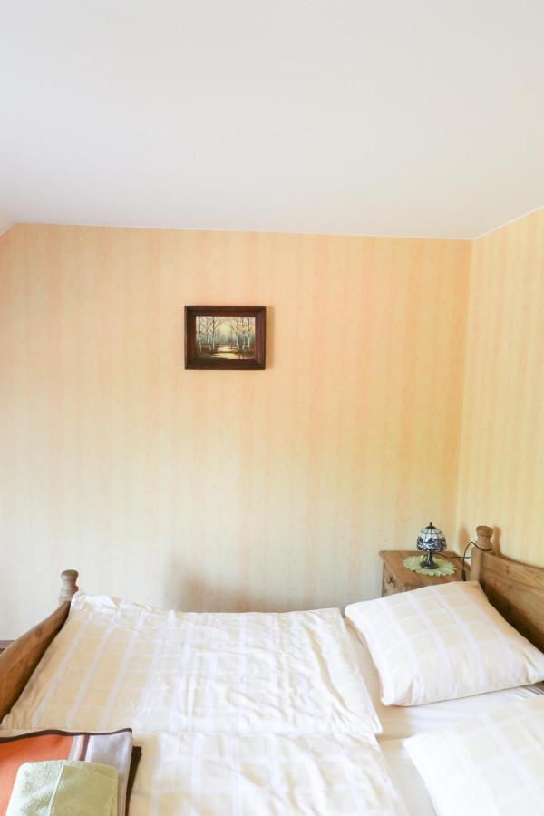 Pokoje Goscinne Dolina Czerwienia Przesieka Extérieur photo